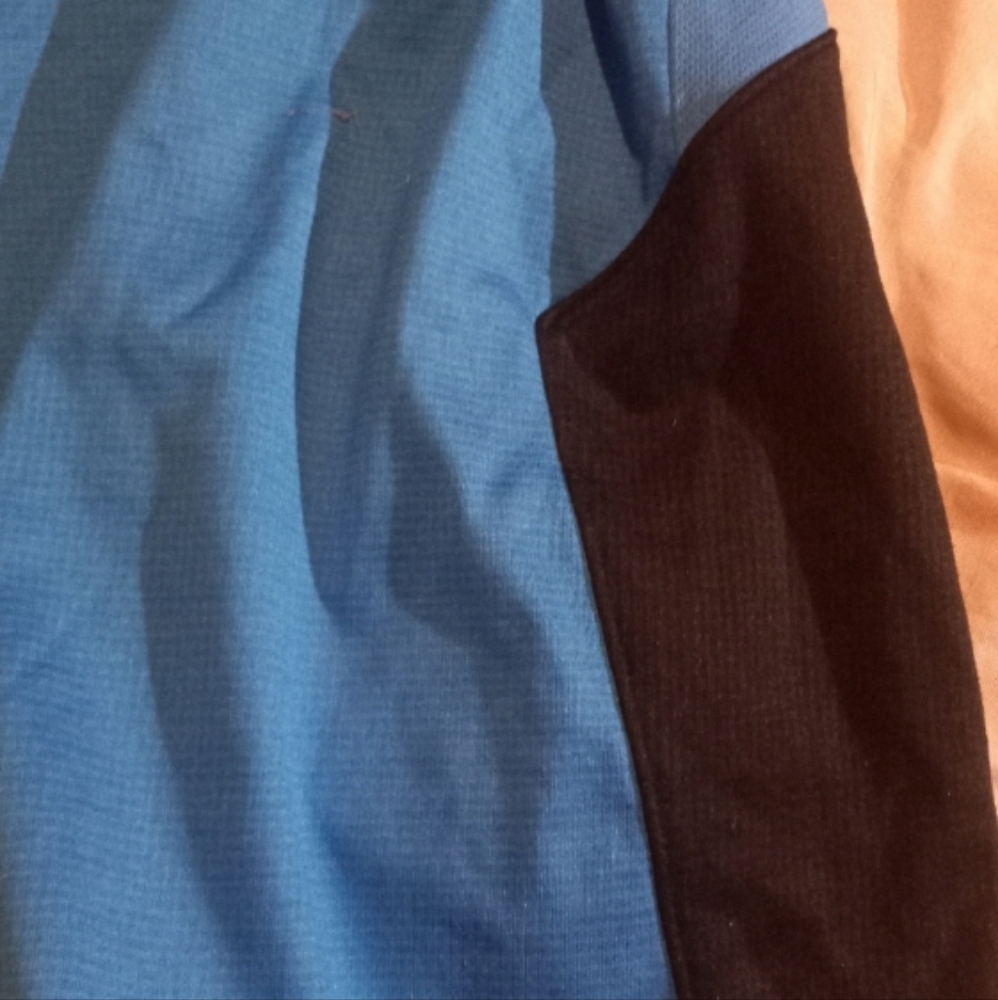Under Armour Jacket - Picture 7 of 10